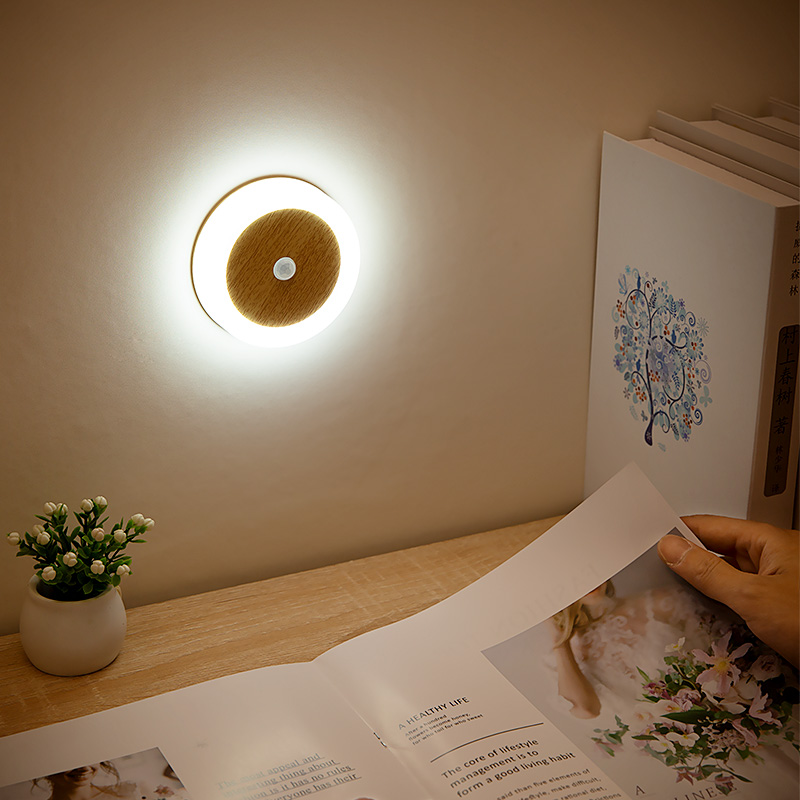 LED Nachtlicht mit Bewegungsmelder Sensor Kiefer Farbe